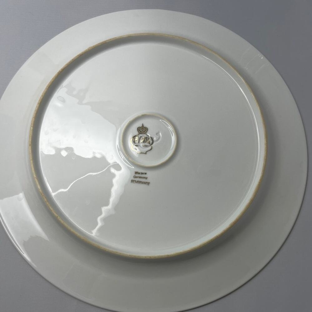 West Germany Rembrandt 10.5" Dinner Plate by Gloria Fine Porcelain Gilt‎ - Picture 7 of 7